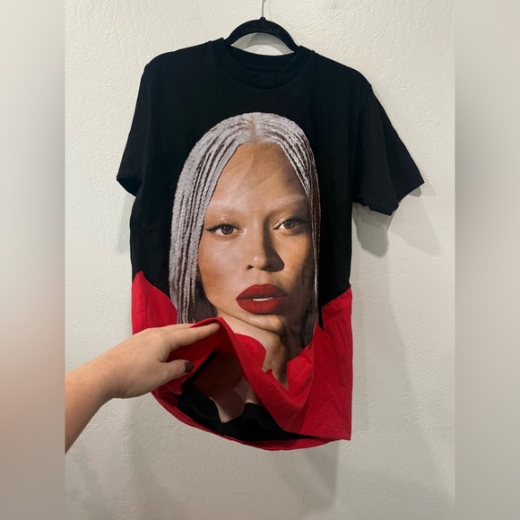 Beyoncé Cowboy Carter Graphic Tee | Authentic Double-Lined Merch | Size M - Picture 4 of 4